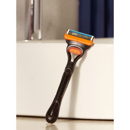 Gillette Fusion Razor - Price in India, Buy Gillette Fusion Razor Online In  India, Reviews, Ratings & Features