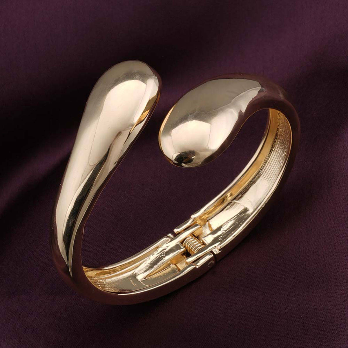 Palmonas Women Gold Waterdrop Cuff