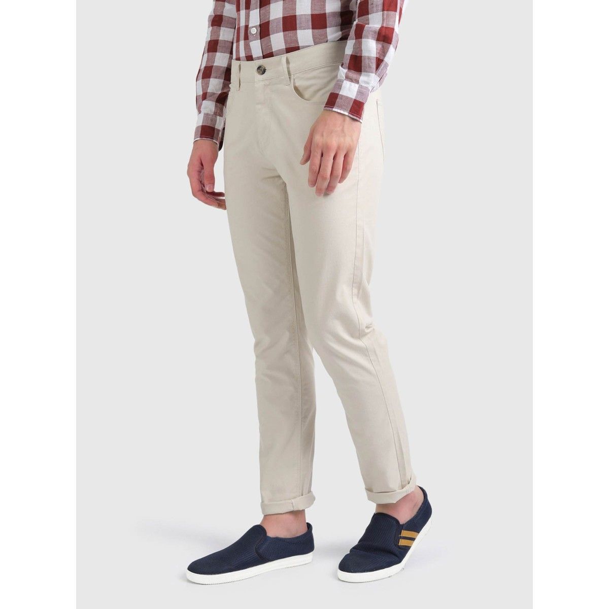United Colors Of Benetton Solid Trousers Buy United Colors Of Benetton  Solid Trousers Online at Best Price in India  NykaaMan