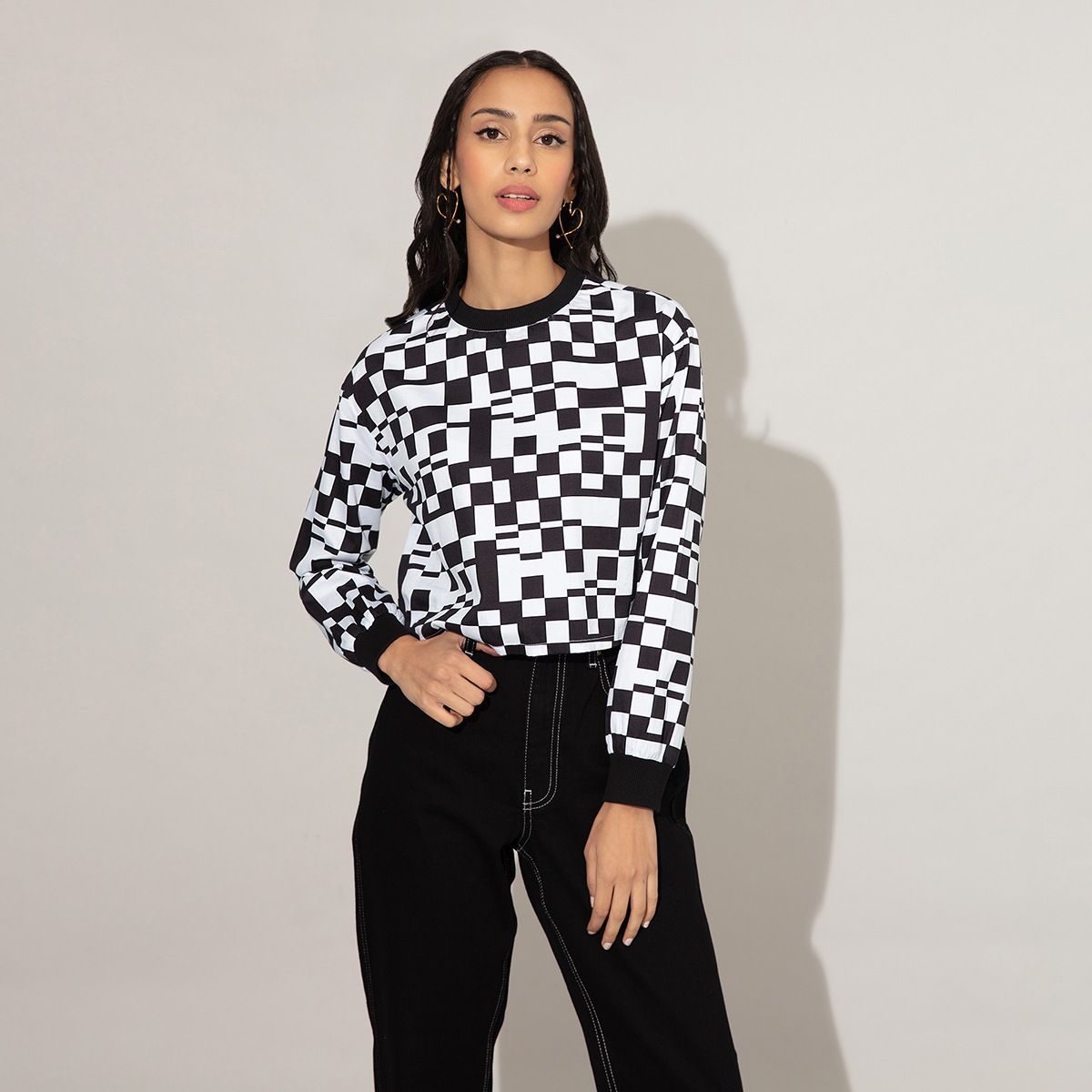 Twenty Dresses By Nykaa Fashion Black And White Geometric Printed Crop Top Buy Twenty Dresses