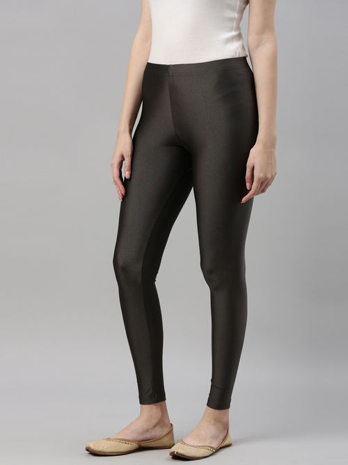 Review of American Apparel Shiny Nylon Tricot Leggings