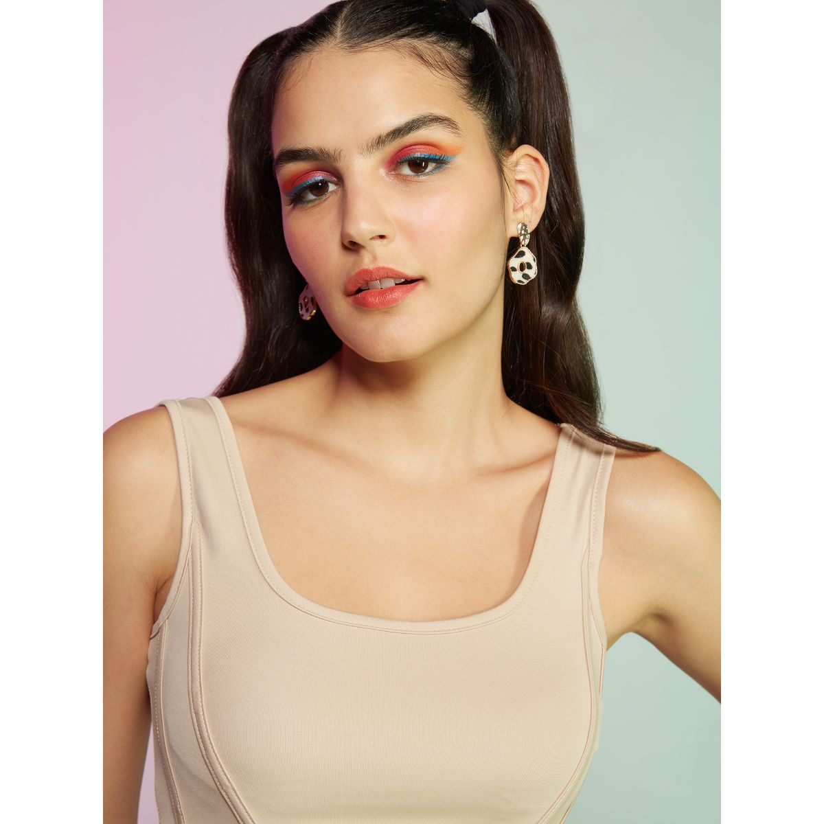 sleeveless tops nykaa