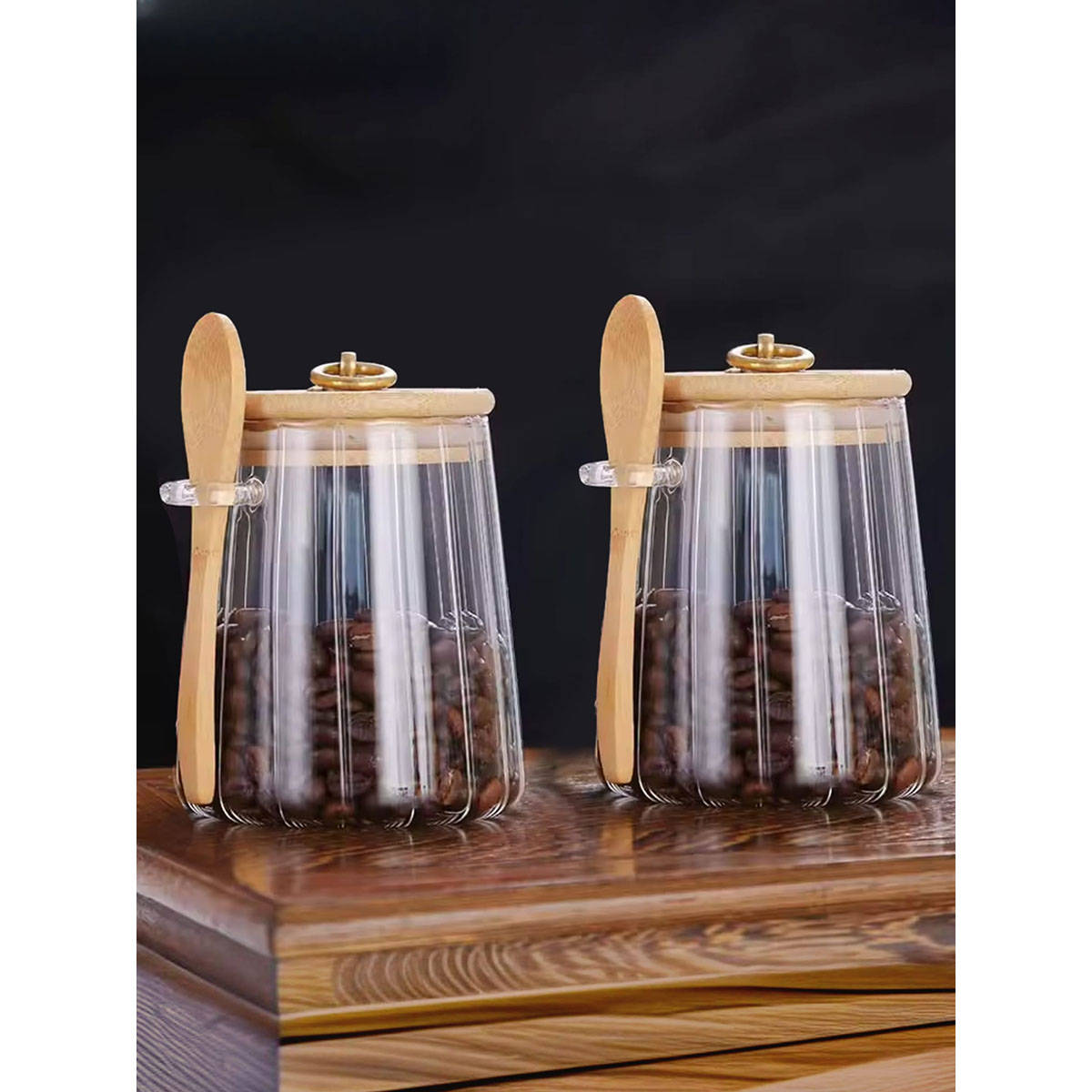 The Better Home Borosilicate Jar With Wooden Lid and Metal Loop 635 Ml (Pack Of 2)