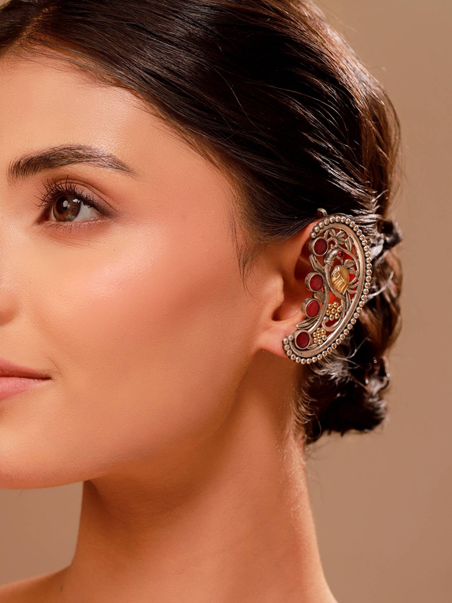Voylla Paisley Ear Cuff