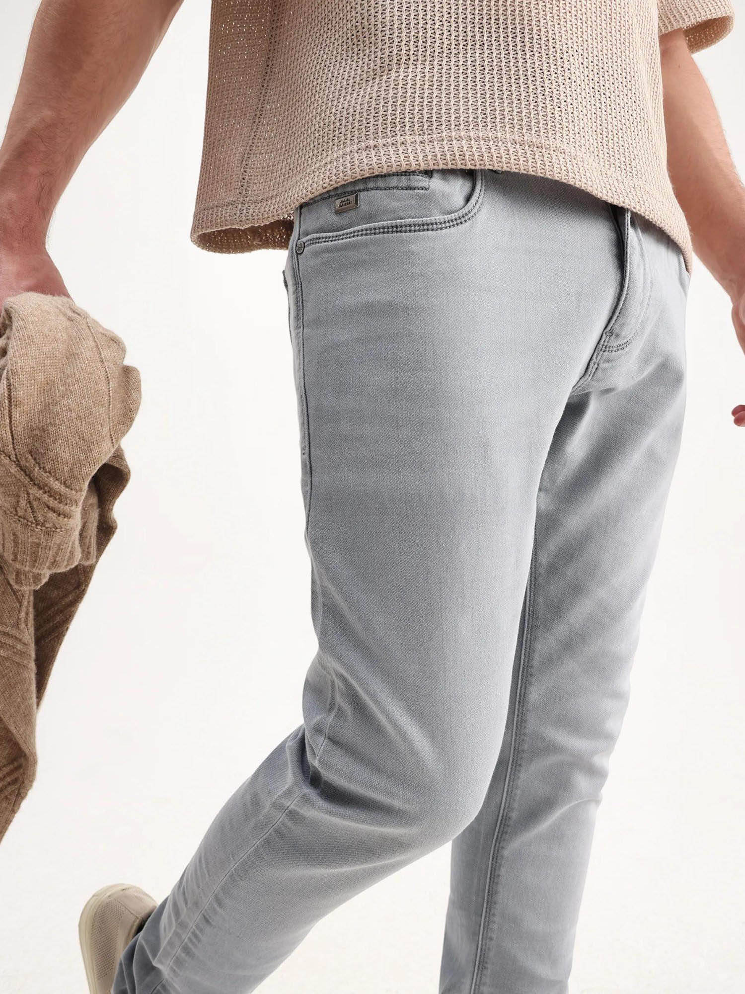 Buy Rare Rabbit Mens Alphen Light Blue Light Wash Mid-Rise Regular Fit ...