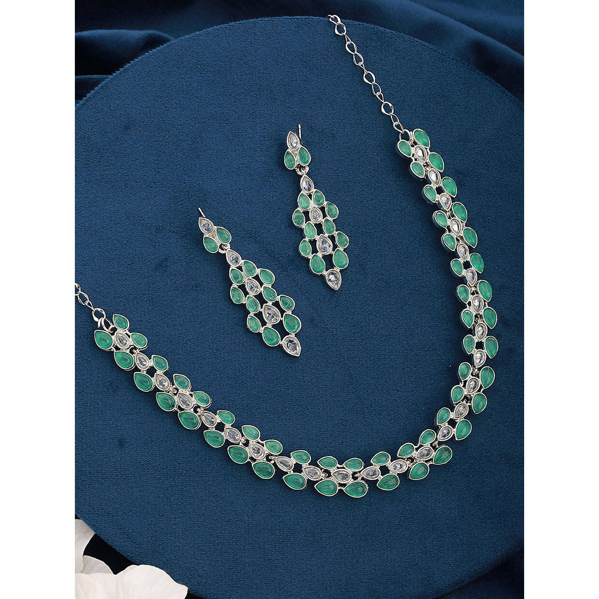 Aatmana Green Silver Plating Necklace Set