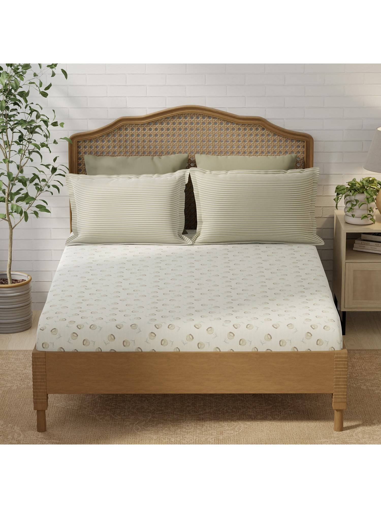 Layers Pristine Cotton Olive Floral Fitted Bedsheet with 2 Pillow Covers (King)