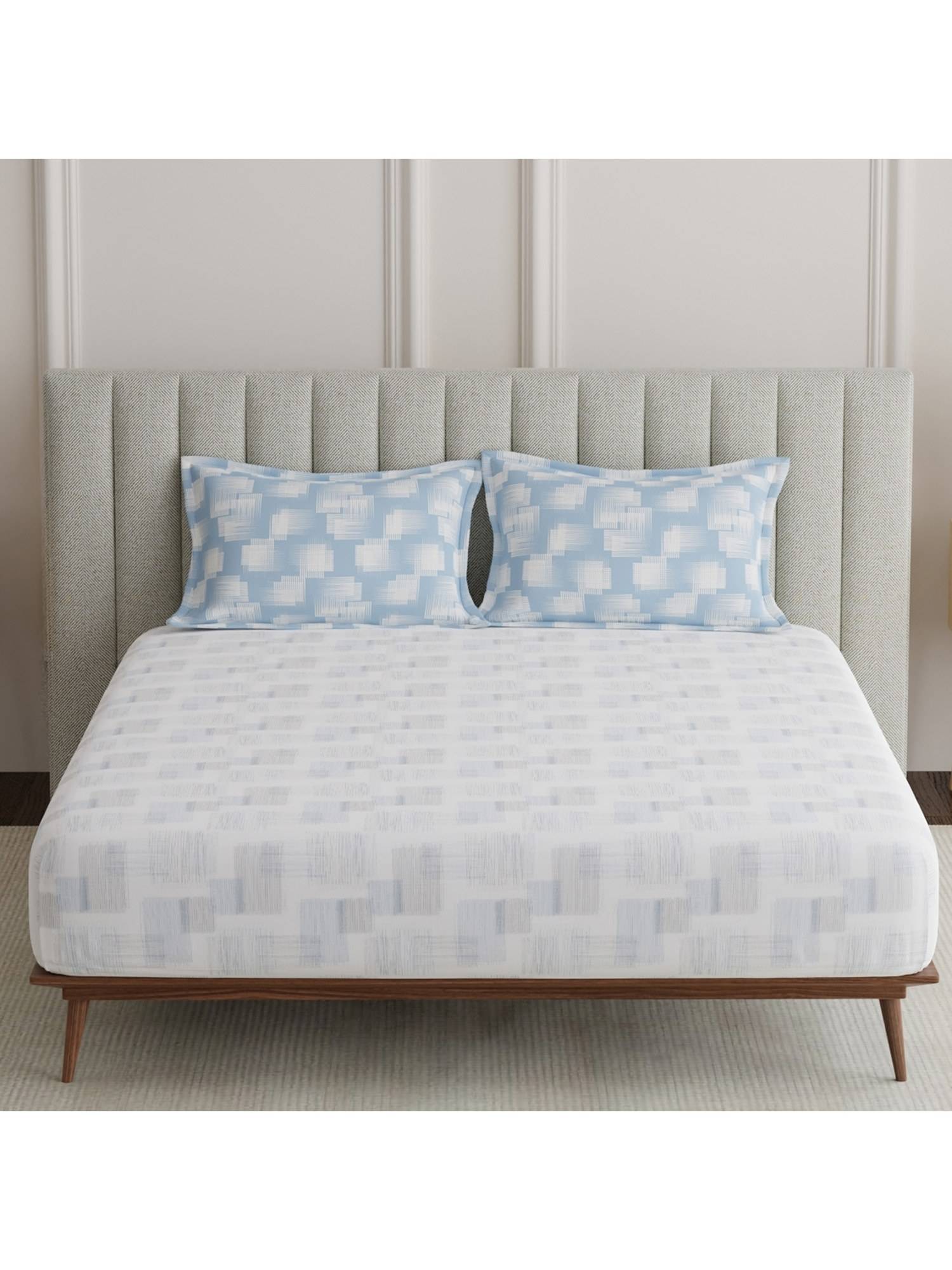 Boutique Living Embrace Cotton Blue & White Geometrical Bedsheet with Pillow Covers (King)