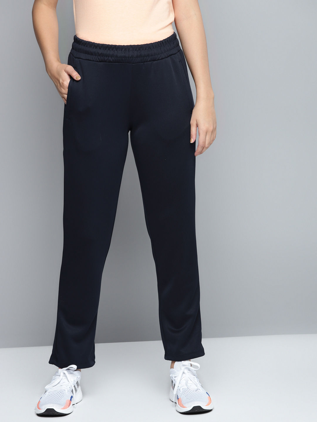 Buy Joggers For Women Online In India At Best Price Offers | Tata CLiQ