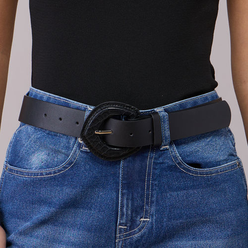 Pipa Bella by Nykaa Fashion Black Solid Buckle Broad Waist and Jeans Belt