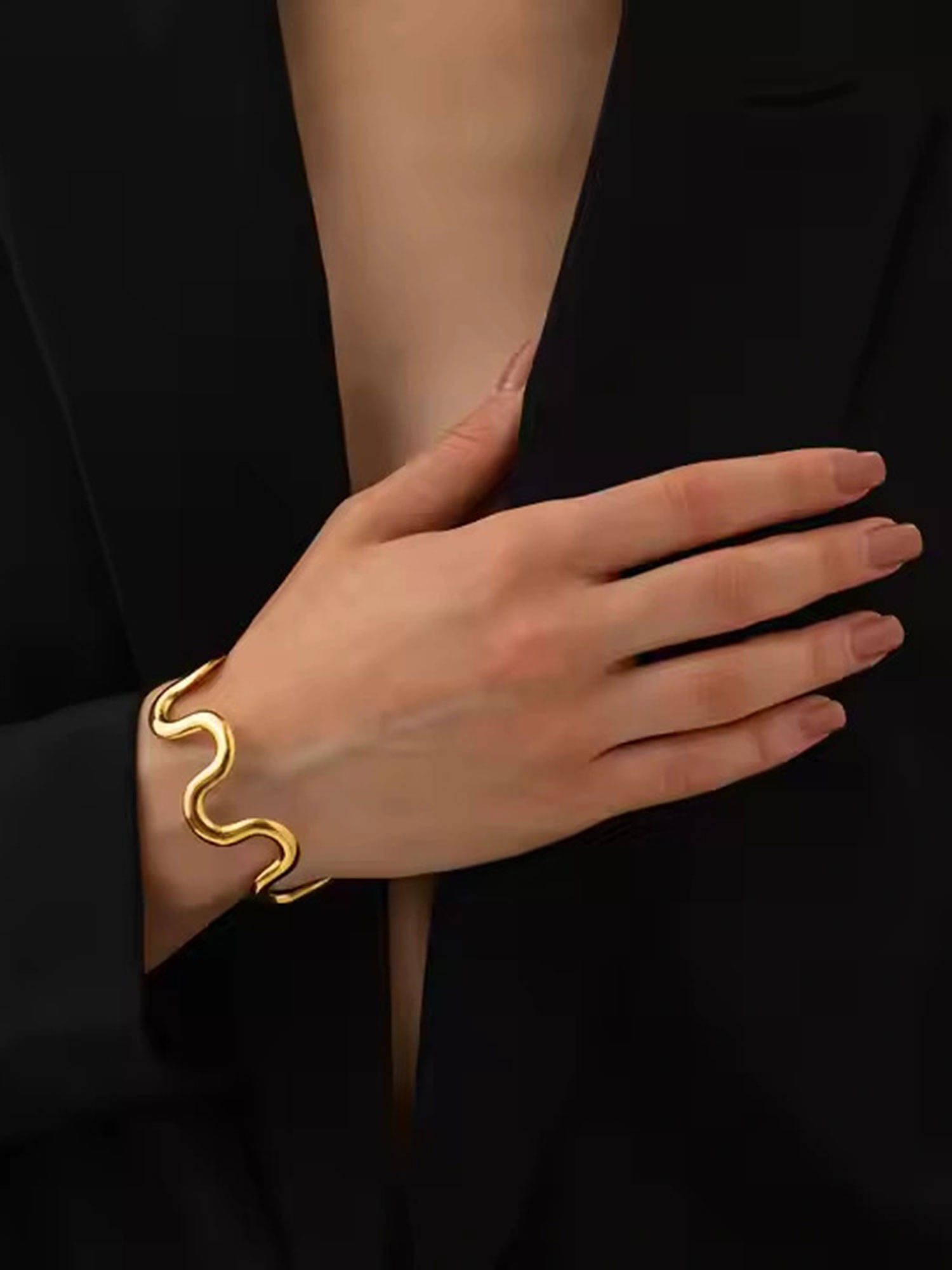 NAITRA Gold Stainless Steel 18K Gold Plated Statement Bracelet