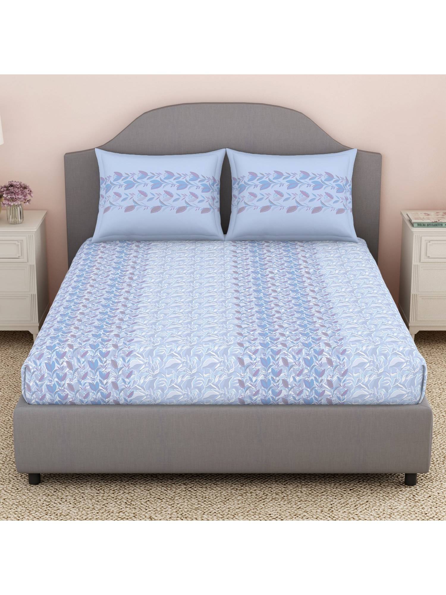 Welspun 100% Cotton Floral Print Double Bedsheet With 2 Pillow Covers Light Violet