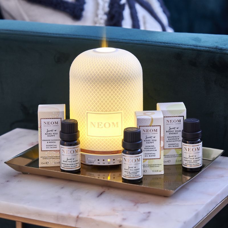 Neom Organics Jasmine, Bergamot & Geranium Essential Oil Blend Buy