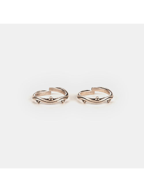 Buy Feeling Andamaina Pink Stone Oxidised Toe Rings In 925 Silver from  Shaya by CaratLane