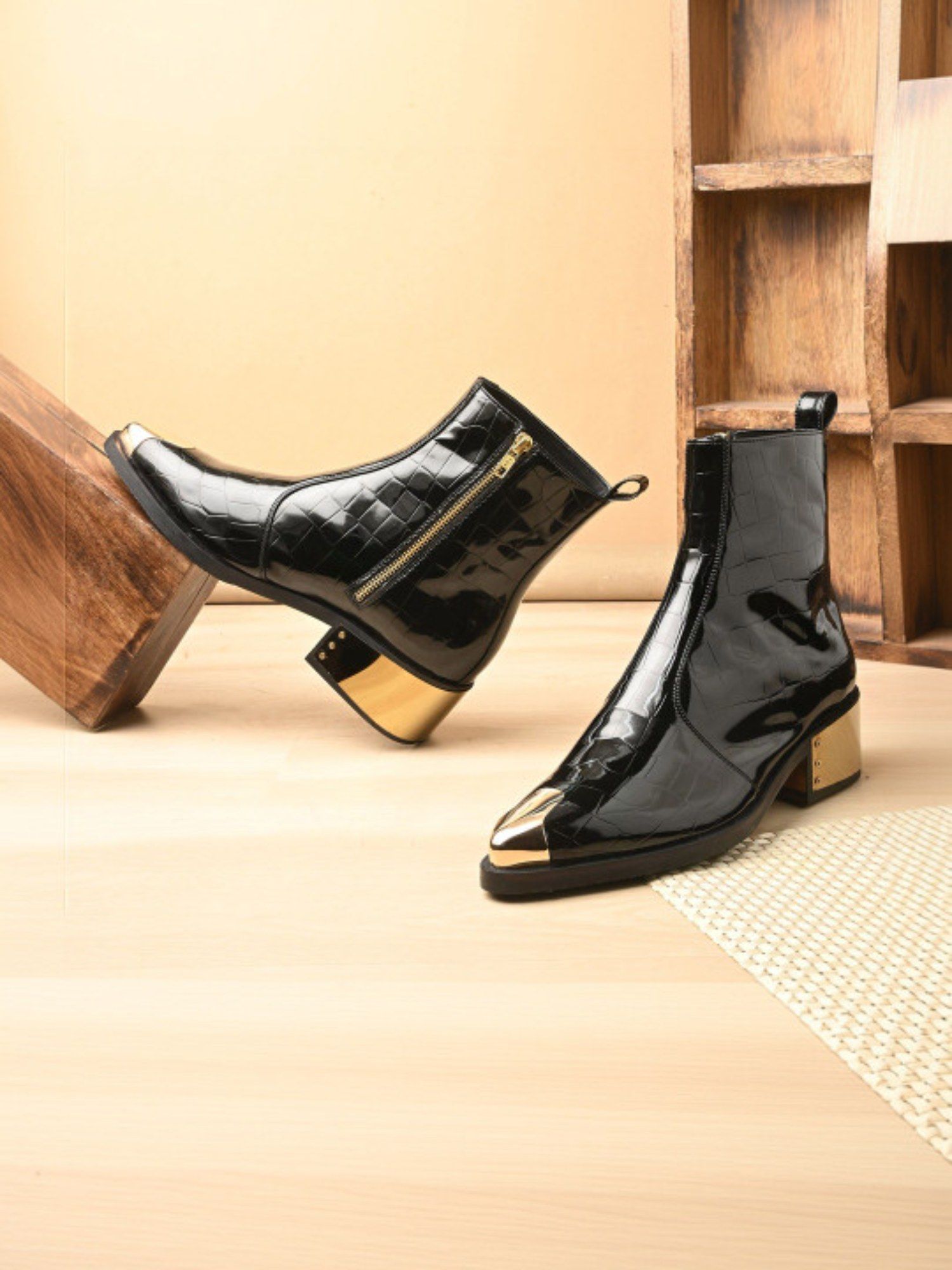 Buy Mille Dollari Men's Leather Textured Side-Zip Casual Boots Online