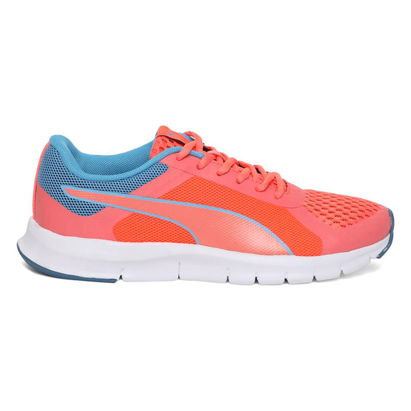 Puma Women Trackracer WNS Sports Shoes - Coral: Buy Puma Women ...