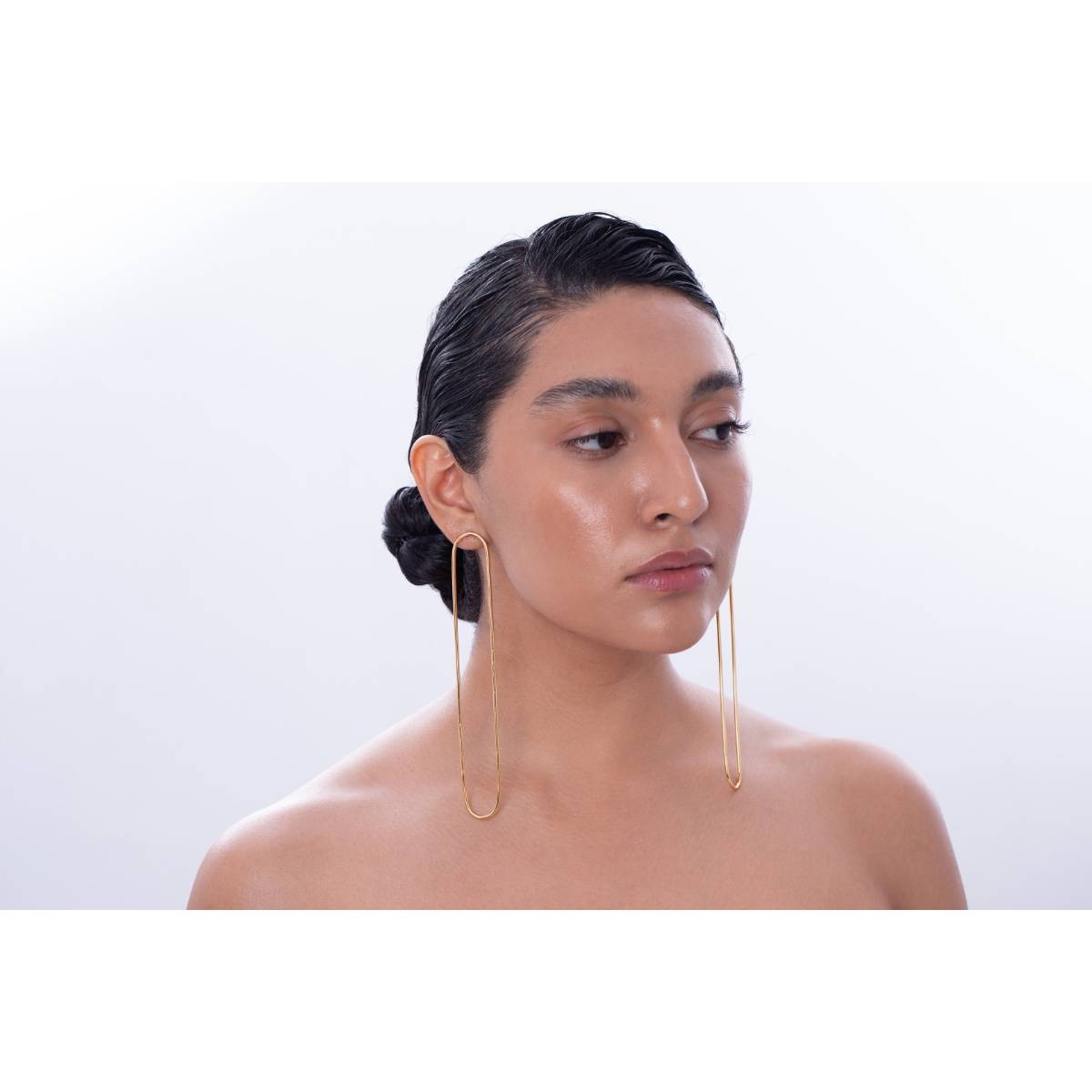 Ethnic Andaz Women Elongated Oval Earrings Gold