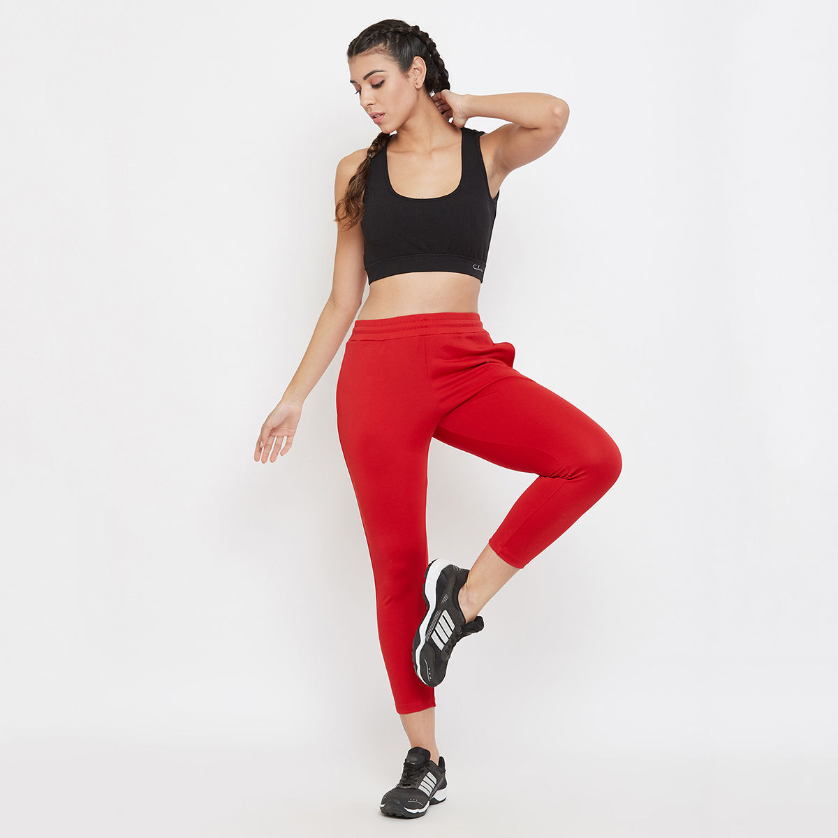 36,600+ Womens Activewear Pants And Leggings Stock Photos, Pictures &  Royalty-Free Images - iStock