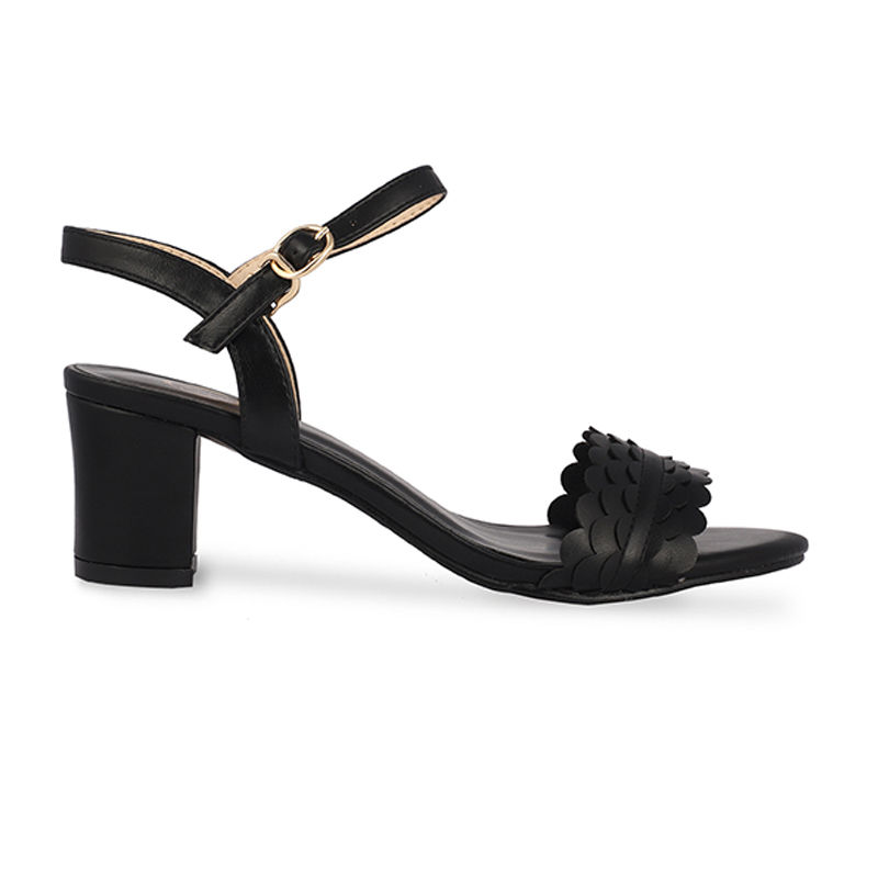 nykaa sandals heels
