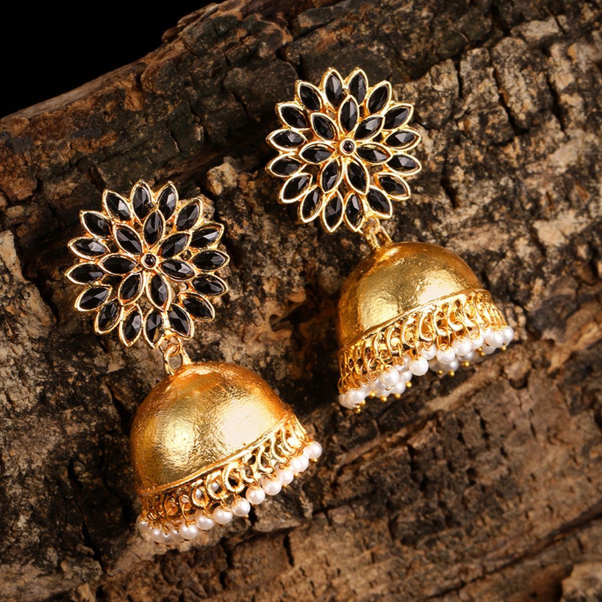 Black Jadau Jewellery Gold Polish Traditional Punjabi Earrings Jhumka J0256   muteyaarcom