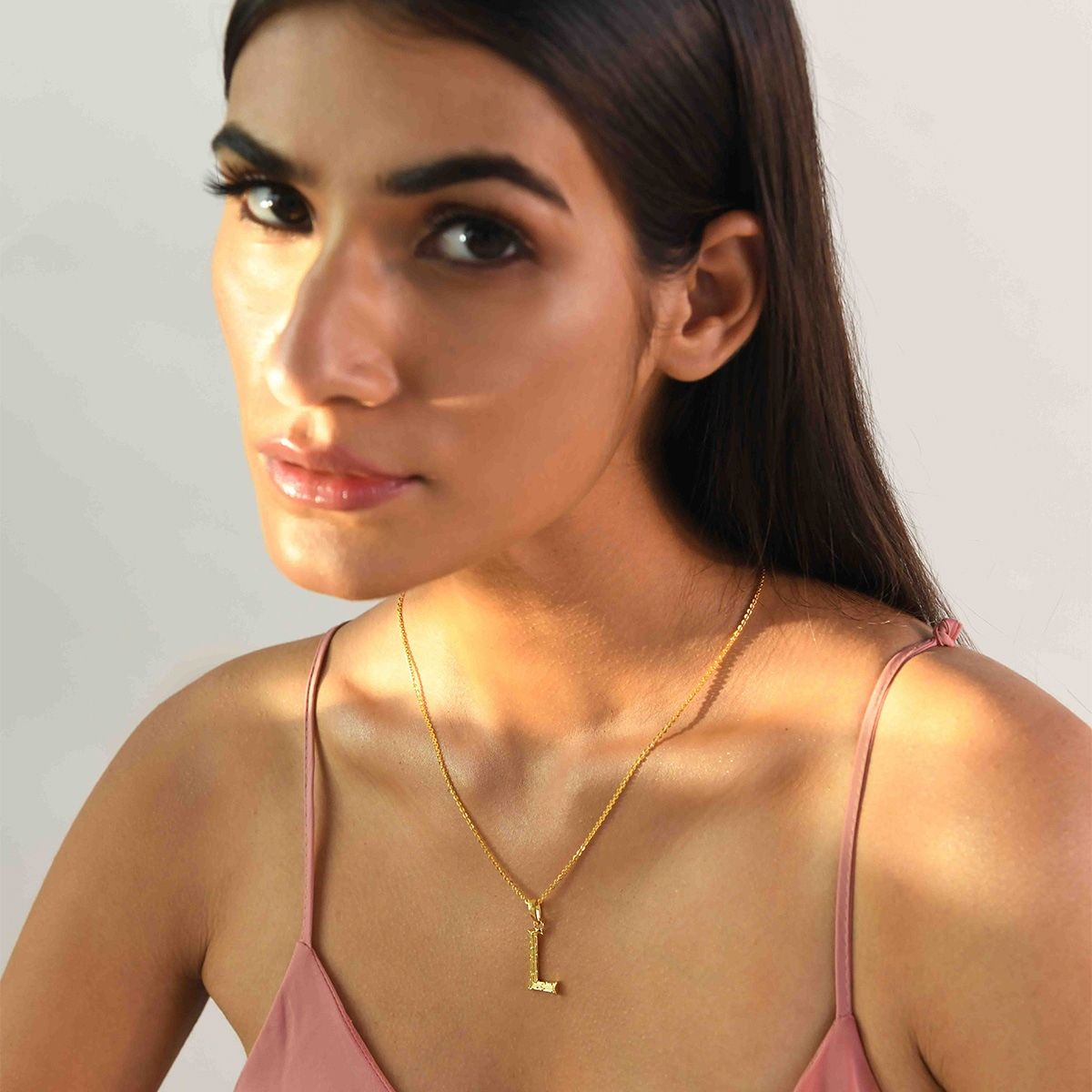 LANE WOODS Gold Initial Necklace: Letter L Coin Pendant Necklaces Simple  Trendy Initial Chain Personalized Jewelry Gifts for Women Teen Girl Kids (L)  : Buy Online at Best Price in KSA -