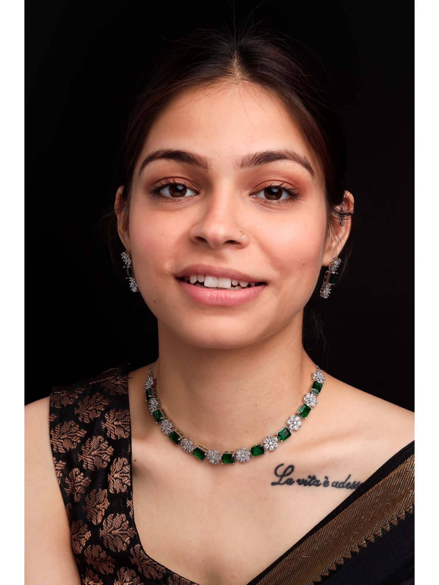 STILEADDA Exquisite Green Flower Motif Cz Sleek Necklace Set
