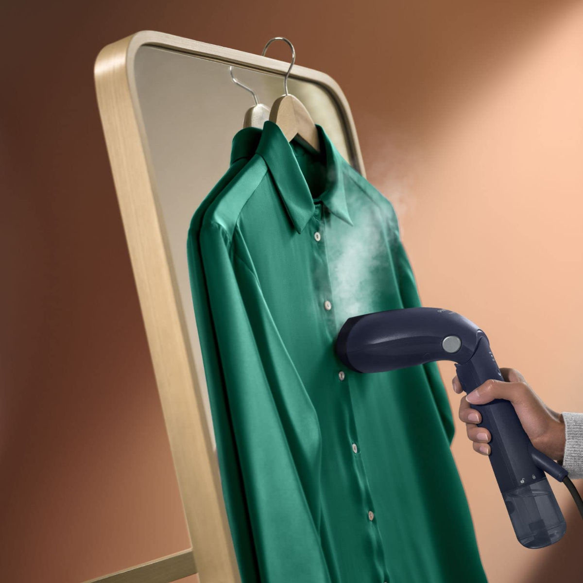 Buy Philips STH7020/20 1500 W Garment Steamer Online