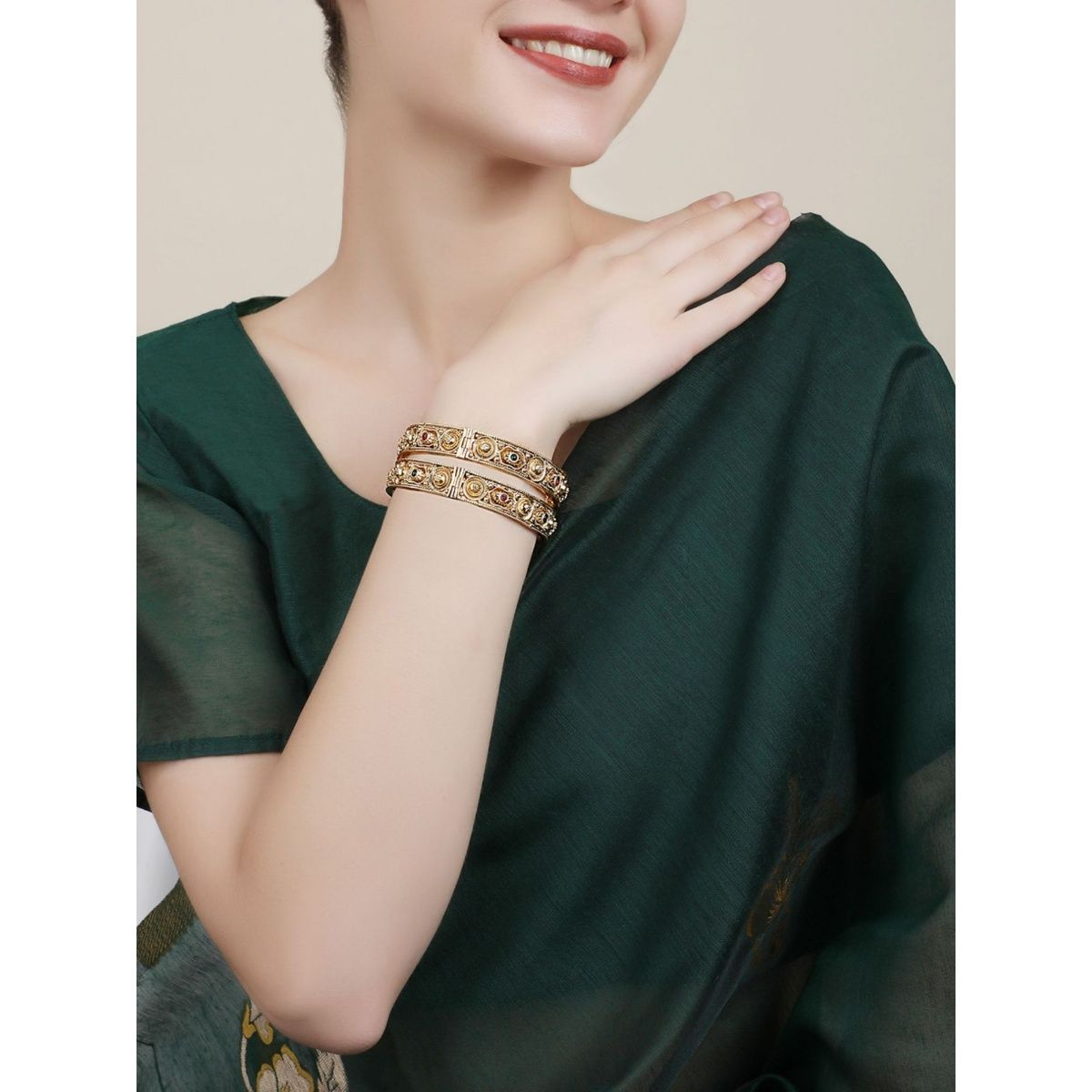 finally anika got the bracelet hope sge use this in show so guys keep eye  in shoe for it  Pricing jewelry Hand chain bracelet Bride eye makeup