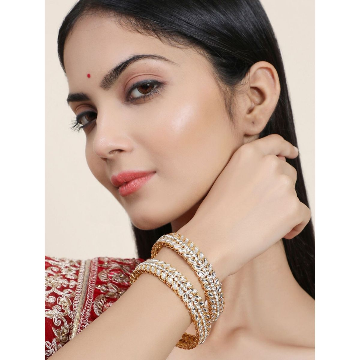 Buy Anika Gold Bracelet for Women | Fiona Diamonds