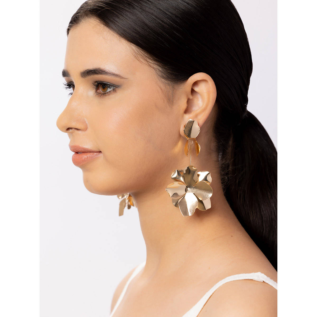 Niscka Retro Gold Flower Dangler Earrings For Women