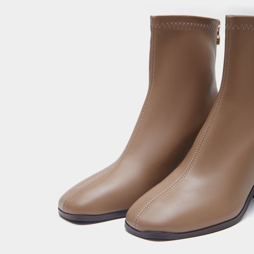 Buy RSVP by Nykaa Fashion Beige Ankle Length Square Block Heel