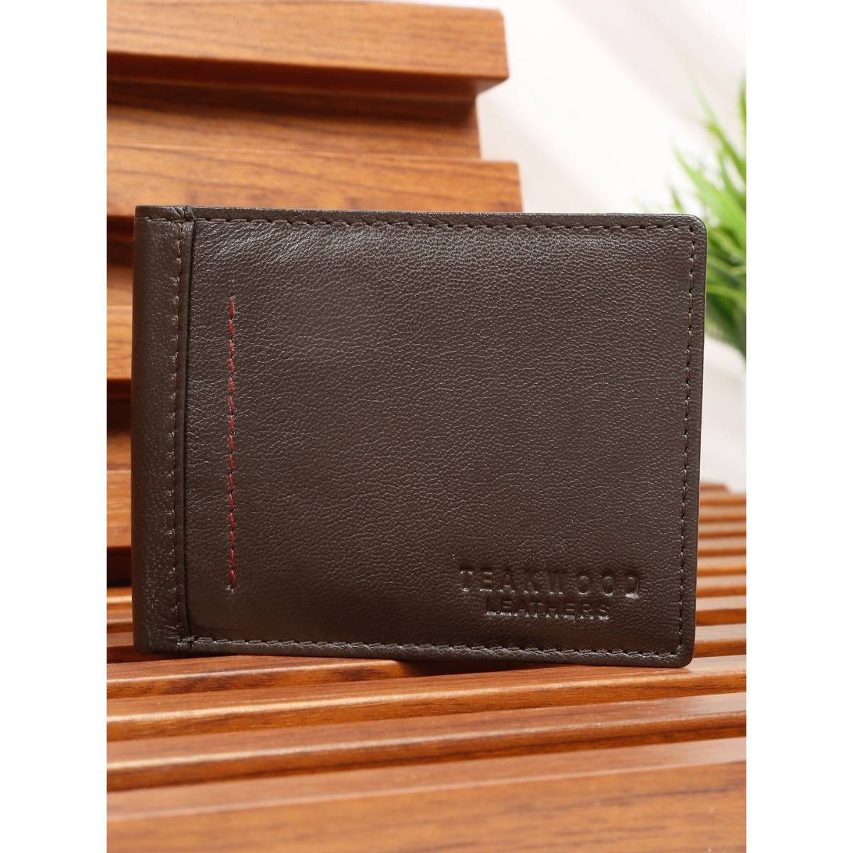Teakwood Men’S Classic Two-Fold Dark Brown Leather Wallet