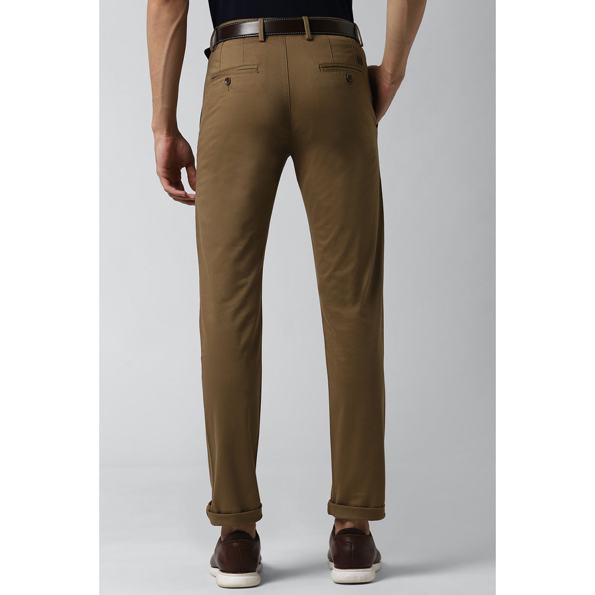 Buy Men Cream Solid Slim Fit Casual Trousers Online - 566726 | Peter England