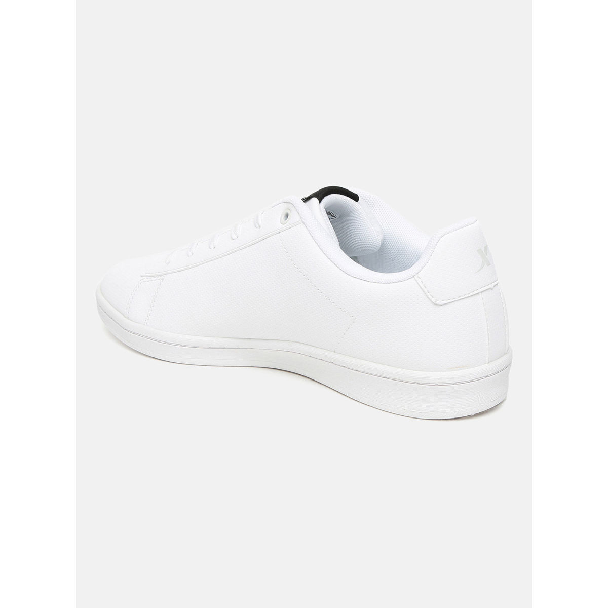 Xtep hot sale shoes white