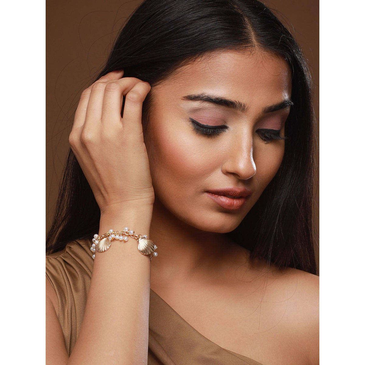 Aatmana Gold plated Western Style Shell Shaped & Pearl Beaded Bracelet