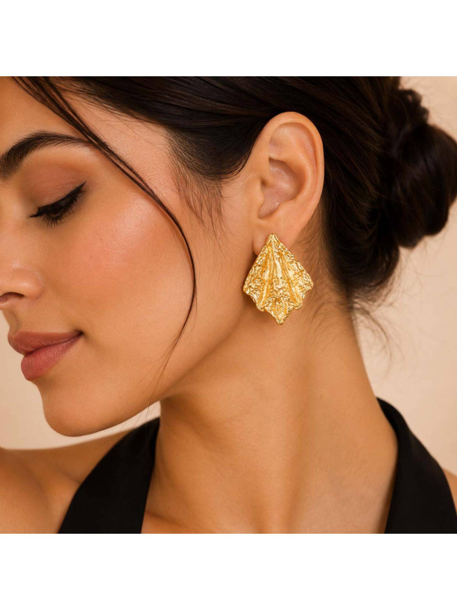 Blysk Jewels 18K Gold Plated Textured Stud Earrings