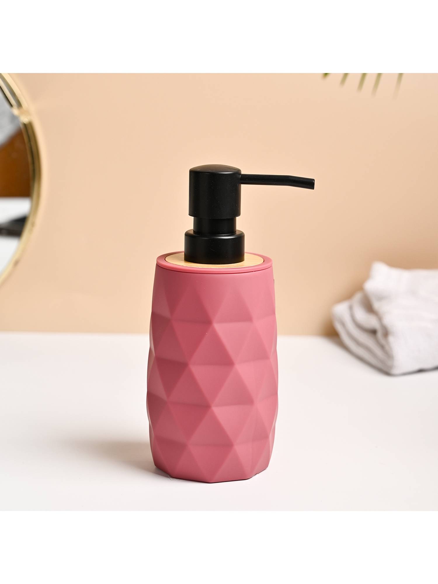 Voncasa Pink Glossy Plastic Soap Dispenser