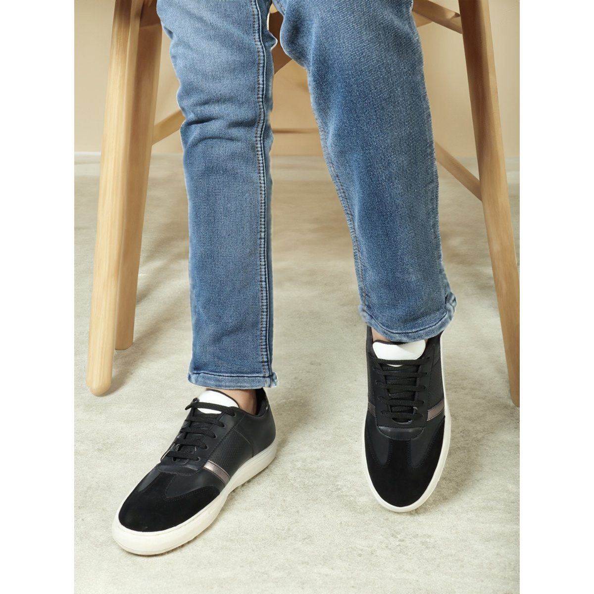 Buy Carlton London Mens Stylish Black Color Lace Up Leather Sneakers Online