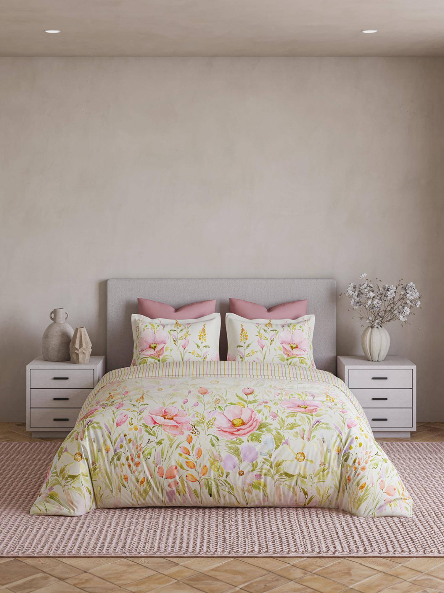 Ddecor Live Beautiful Cotton 180TC Floral Pink Super King Bedsheet with 2 Pillow Covers & Quilt