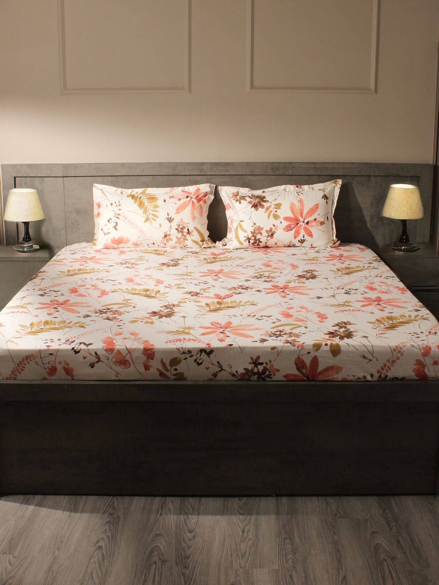 House of Owlet White and Orange Floral 144TC Double Bedsheet with 2 Pillow Covers