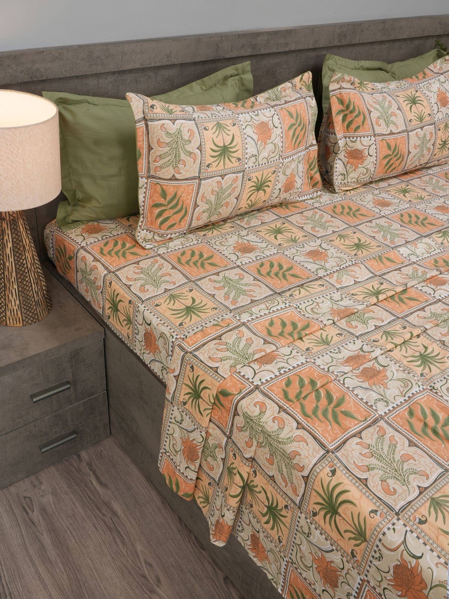 House of Owlet Orange Stylized Floral 210 TC 100% Cotton Superking Bedsheet with 2 Pillow Covers