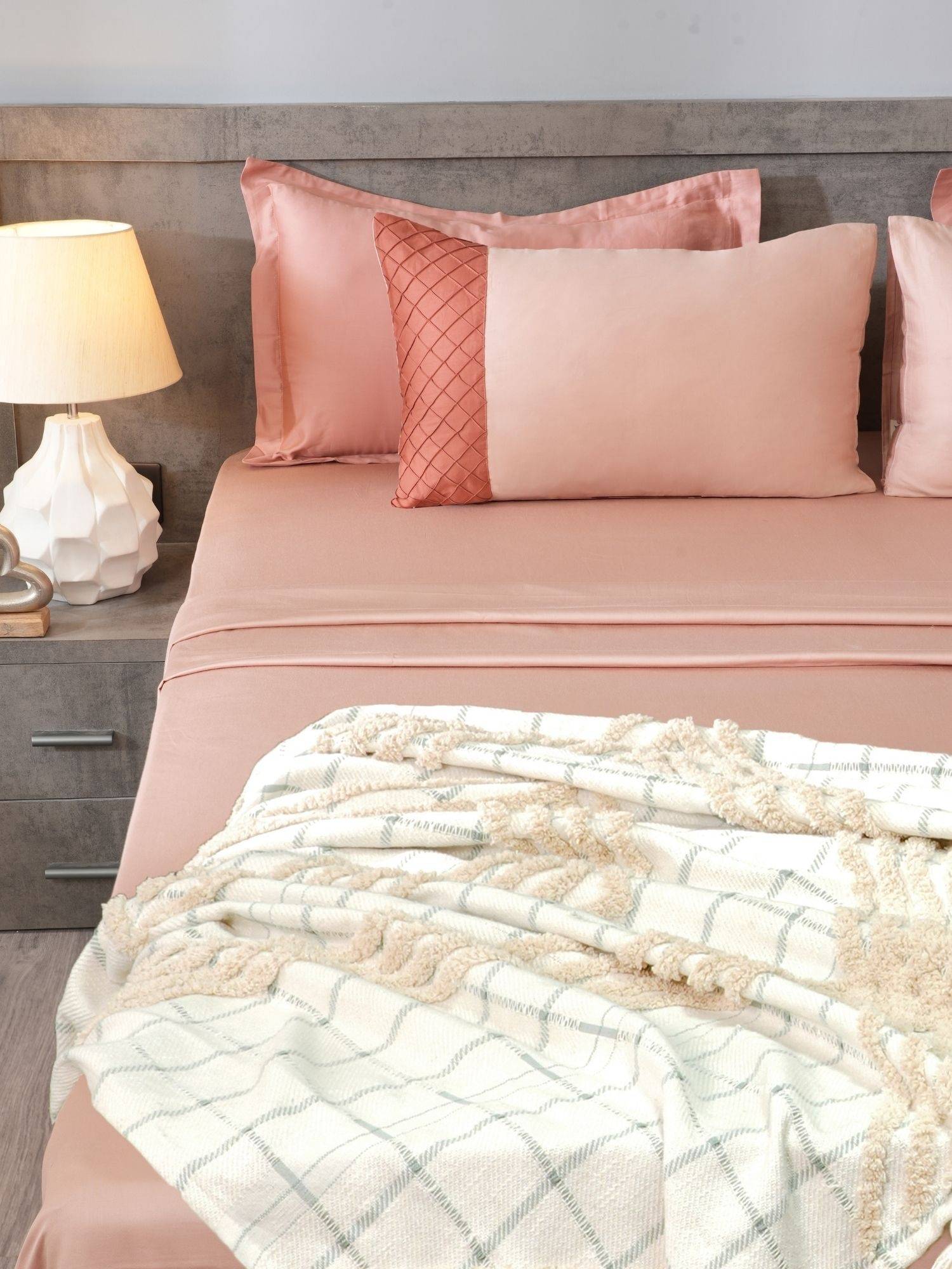 House of Owlet Cameo Rose & Terracotta 300TC Super king Bedsheet With 2 Pillow Covers (Designer)