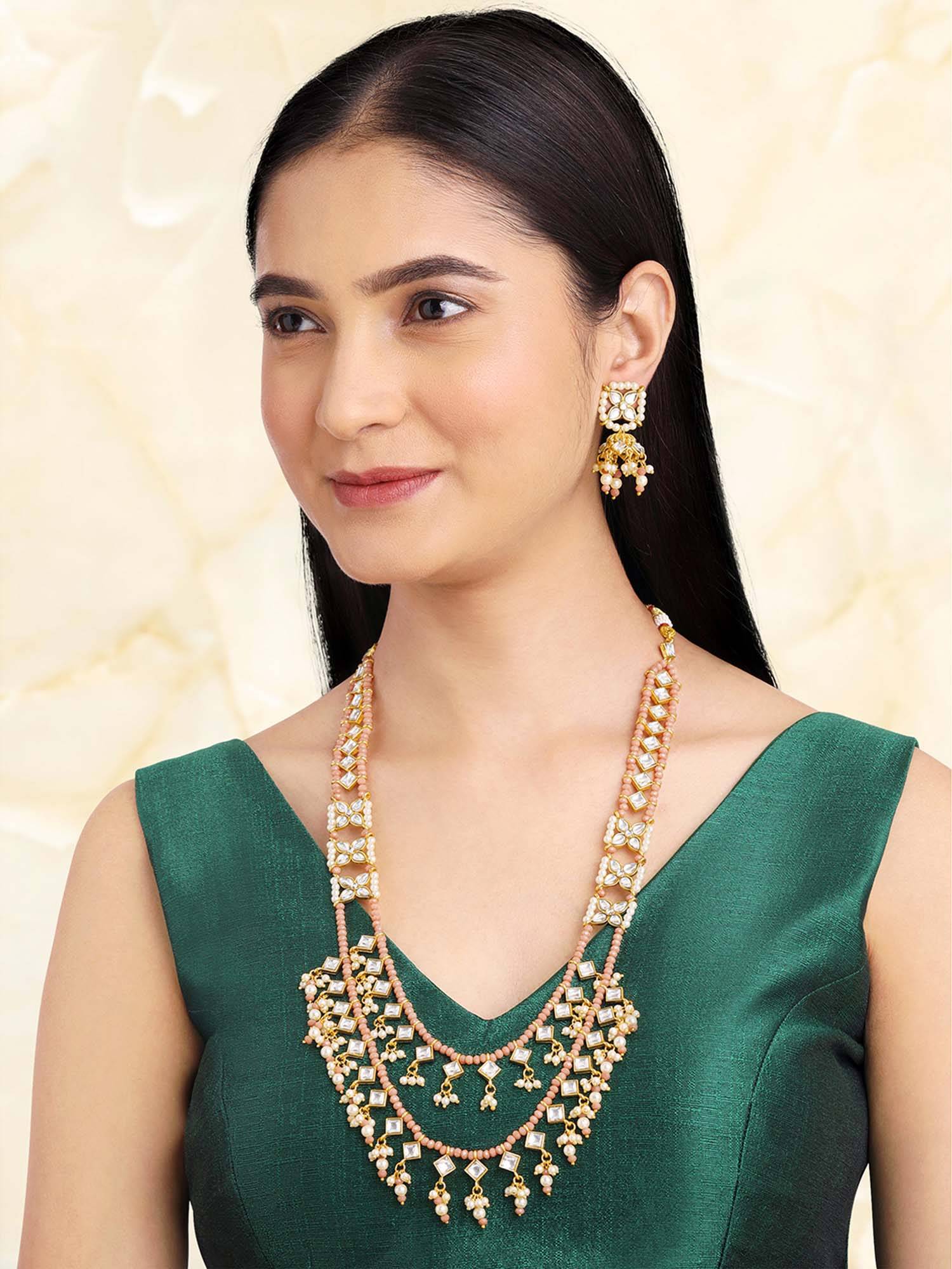 Peora Women Gold Plated Peach Kundan and Beads Jewellery Set