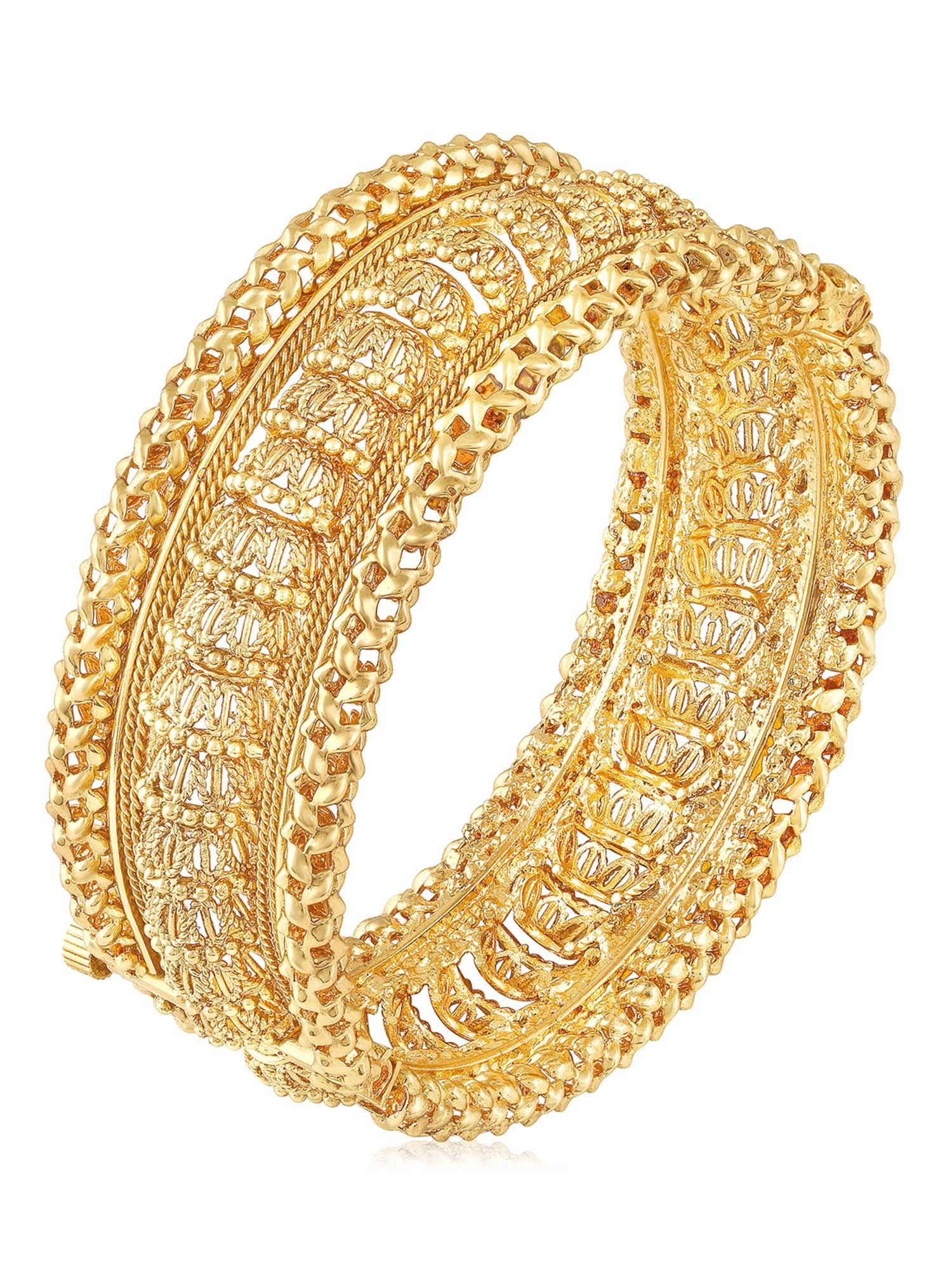 Peora Women Gold Plated Thick Kada (2.6)
