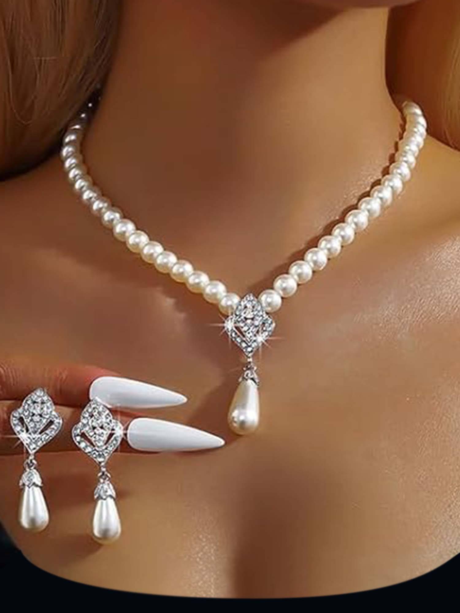 Peora Women Silver Plated Pearl and Crystal Jewellery Set