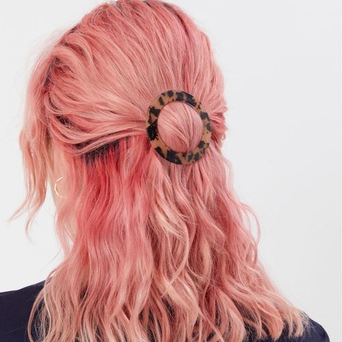 Accessorize London Womens Tort Round Tort Barrette Hair Clip: Buy  Accessorize London Womens Tort Round Tort Barrette Hair Clip Online at Best  Price in India | Nykaa