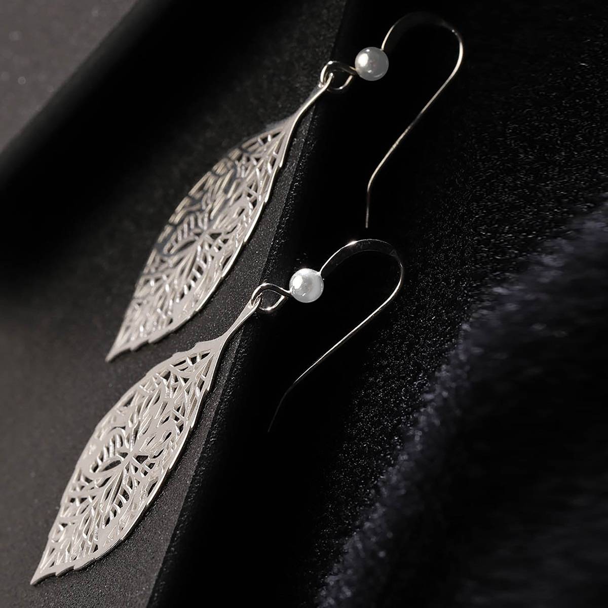 Carlton London 925 Sterling Silver Filigree Leaf Shaped Drop Earrings