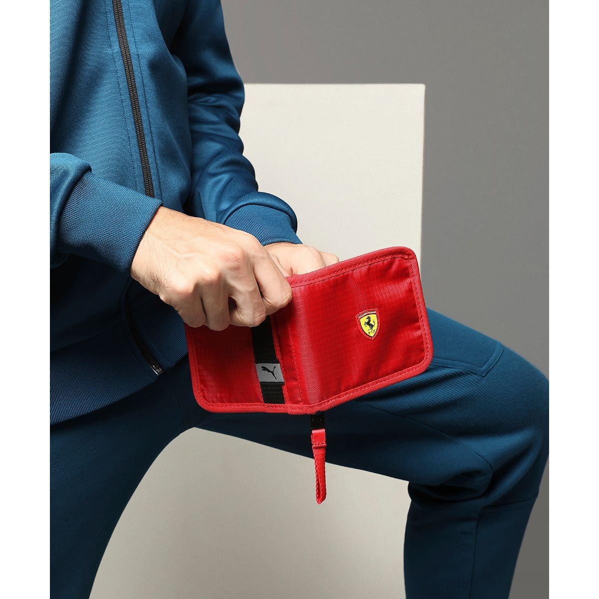PUMA x Scuderia Ferrari Men's Wallet: Buy Online at Best Price in UAE -  Amazon.ae