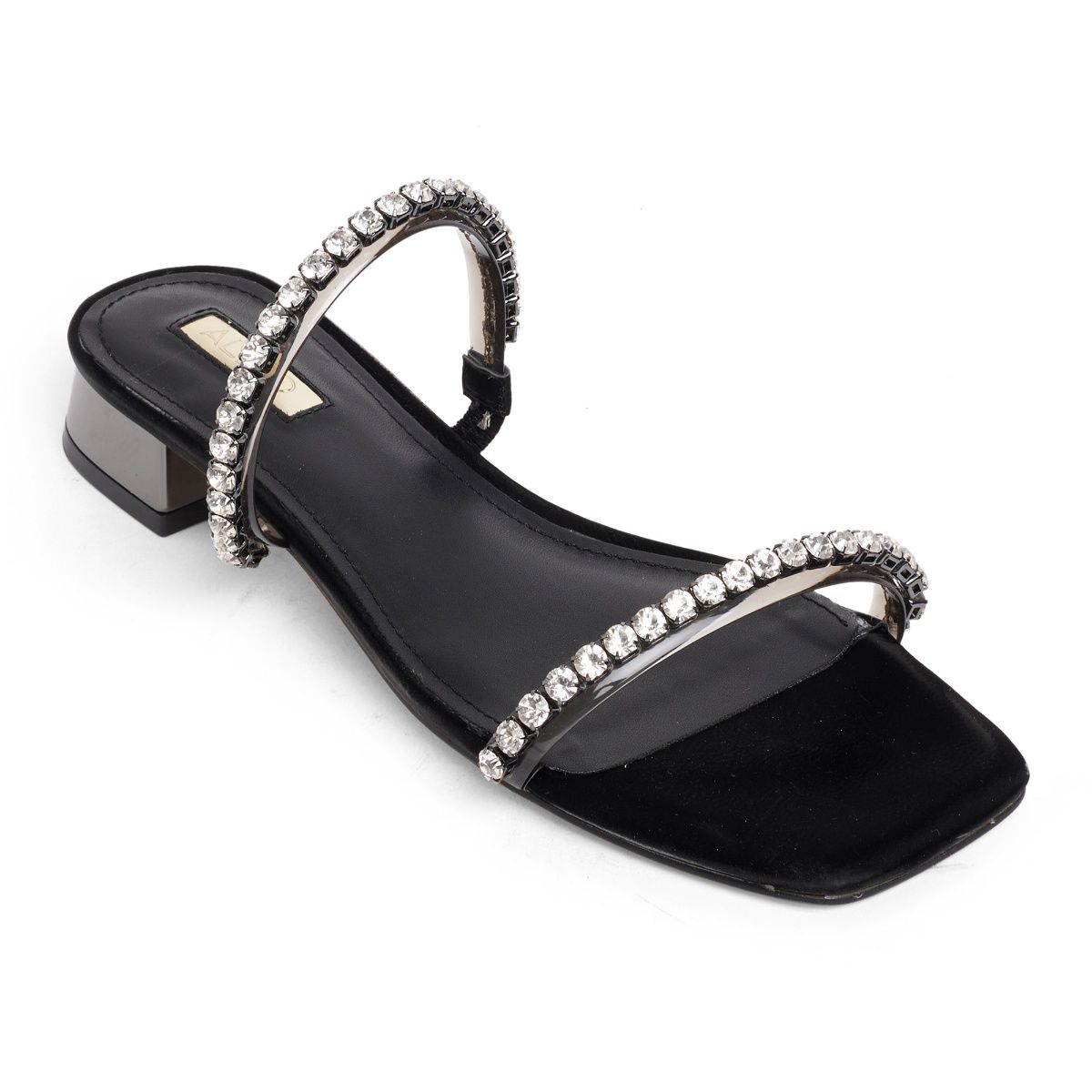 Beautiful Buffterfly Adorned Black Sandal in 2024 | Butterfly shoes, Toe  rings, Flip flop slippers