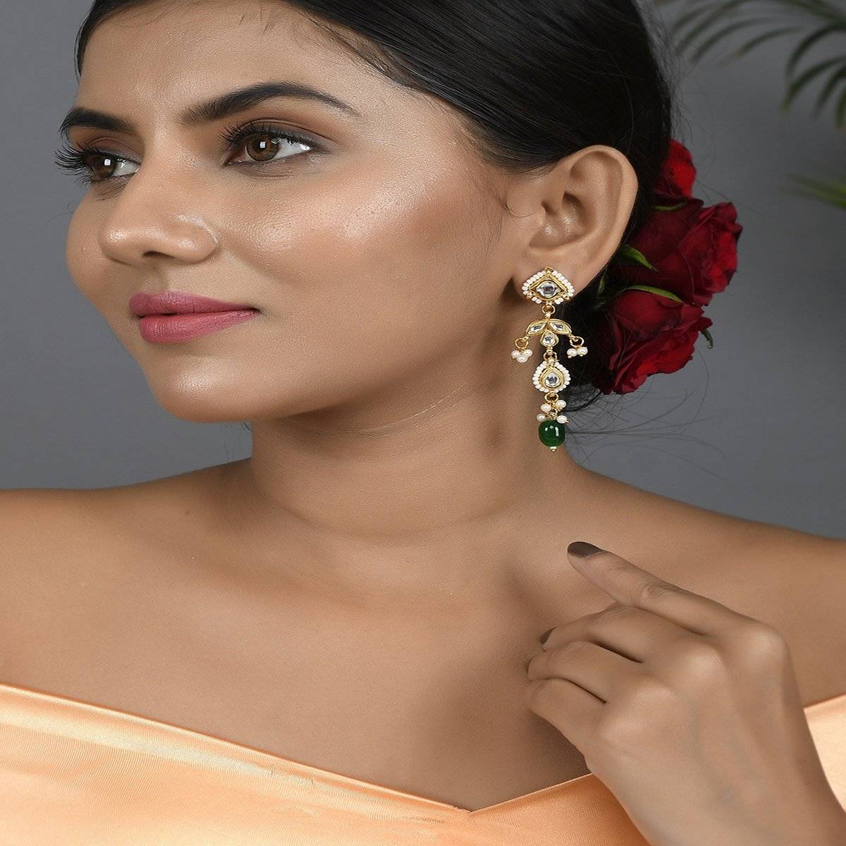 DASTOOR Golden Green & White Pearl Detailing Earrings